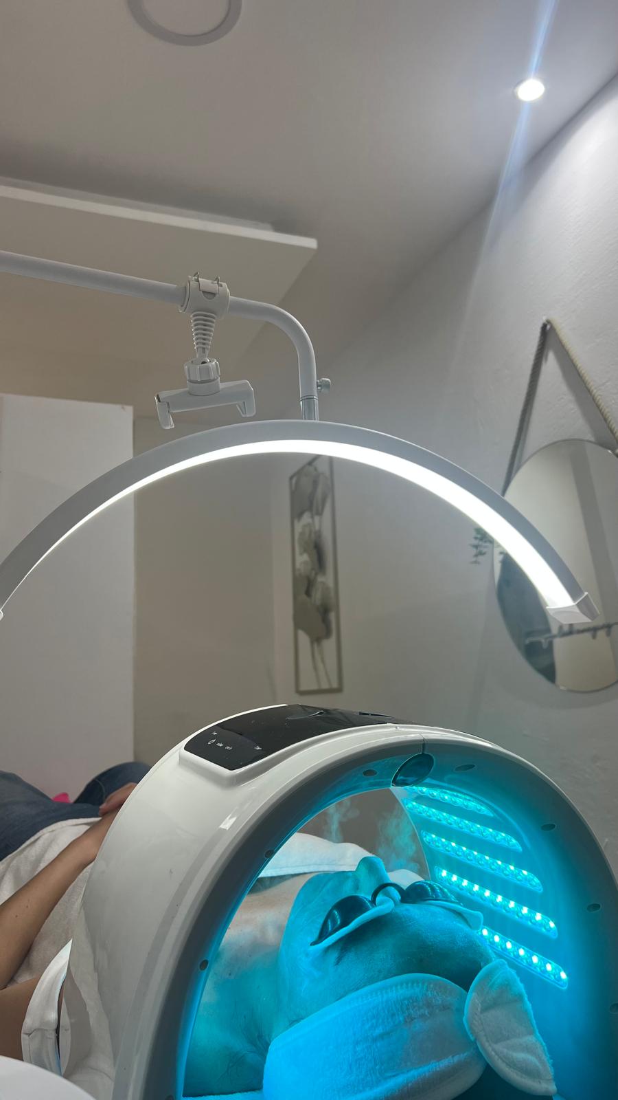Sessão de LED terapia facial